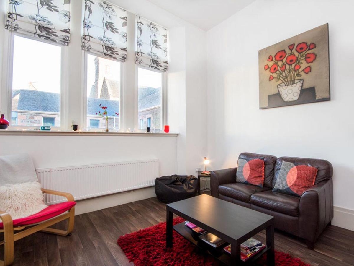 7 Westercraigs Apartment Dalneigh Buitenkant foto